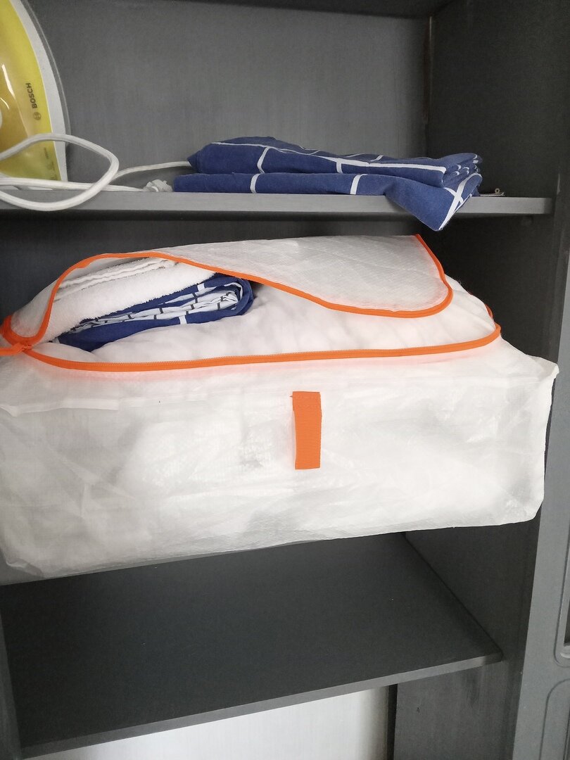 Фото автора. В таком чехле выдается постельное белье и полотенца