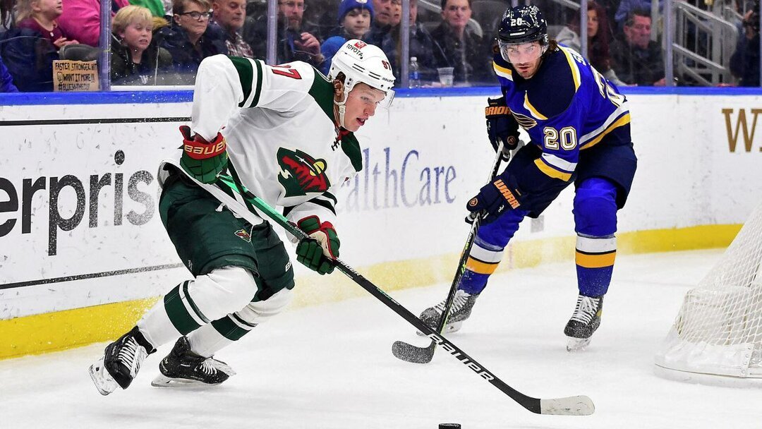 Капризов в игре с "блюзменами".  фото картинки  яндекса.