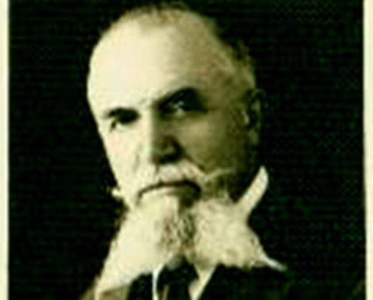 Александр Савинов