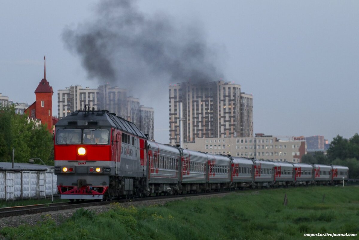 Савеловские зарисовки. Вечернее Дегунино и праздничный поезд №602 Москва -  Рыбинск. | EmPeR1oR. Железная жизнь. | Дзен