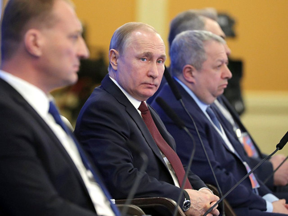 Кадровая политика президента Путина: кумовство и замена шила на мыло