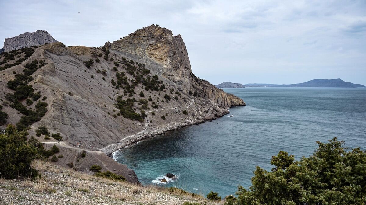    Мыс Капчик рядом с поселком Новый свет в Крыму© РИА Новости / Константин Михальчевский