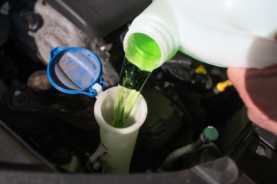     "Омывайки" тоже поднялись в цене. Юлия ПЫХАЛОВА