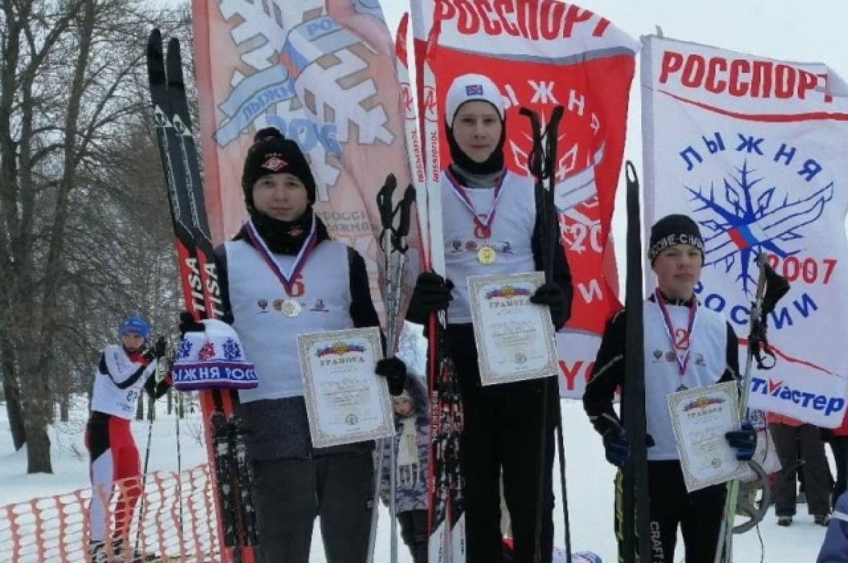    Спорт учебе не мешает. Отличник из Шихобалово собрал коллекцию наград