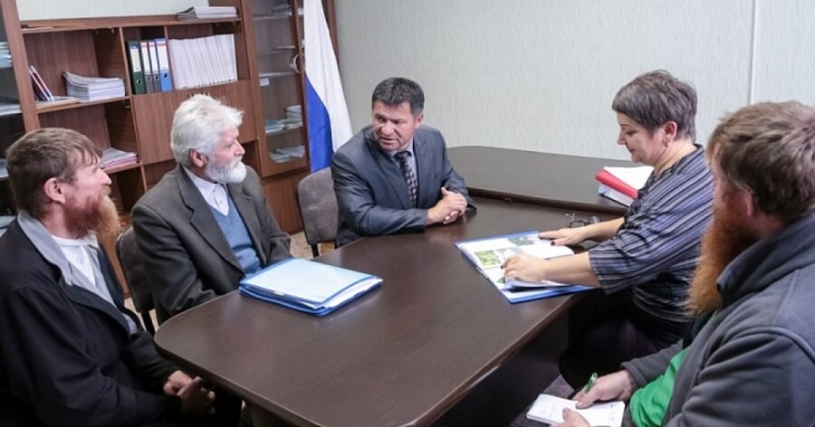 Врио губернатора Приморского края Андрей Тарасенко встретился со старообрядцами из села Дерсу