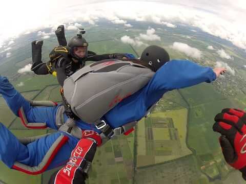 Вот так держат инструктора