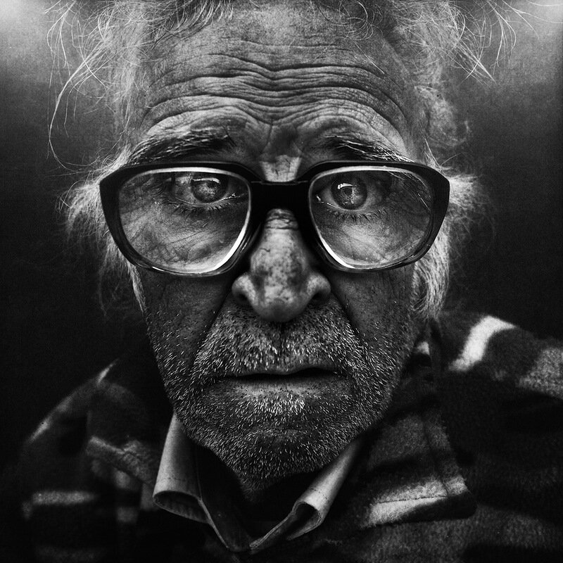 Фотограф известных людей. Ли Джеффрис автопортрет. Портреты Lee Jeffries. Портрет. Интересные фотопортреты.