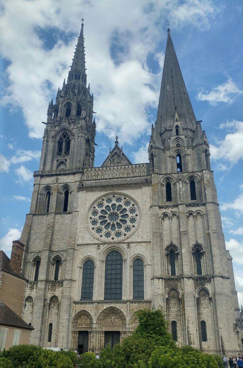 Шартрский собор, 1145-1220