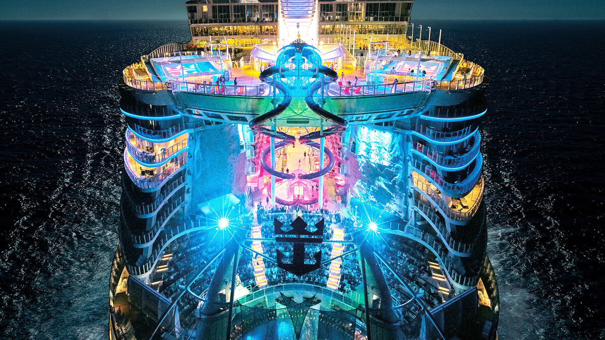 корабль "Symphony of the Seas"