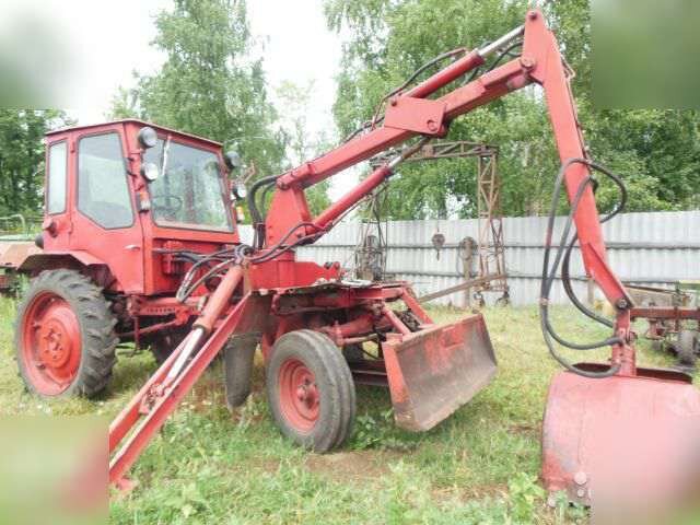 Трактор шассик т-16. Т16 трактор грейдер. Стогомет кун для трактора т-25. Погрузчик пг-02 т16. Косилка на т16.