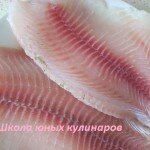 1. Филе тилапии разморозить, вымыть и обсушить.
