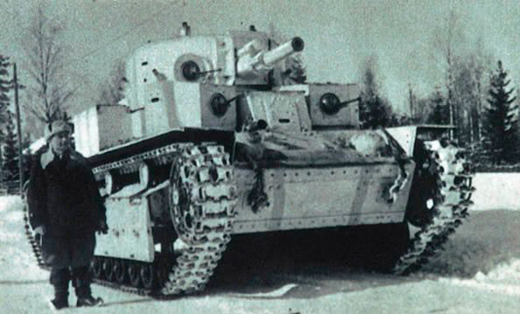 Трёхбашенный советский средний танк межвоенного периода. Разработан в 1930—1932 годах инженерами танко-тракторного конструкторского бюро ВОАО под общим руководством С. А. Гинзбурга. Т-28 является первым в СССР средним танком, запущенным в массовое производство. В период с 1933 по 1940 год ленинградским Кировским заводом было выпущено 503 экземпляра Т-28.