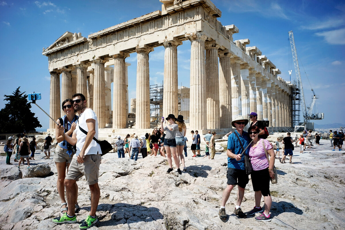 Греция с нетерпением ждет российских туристов.