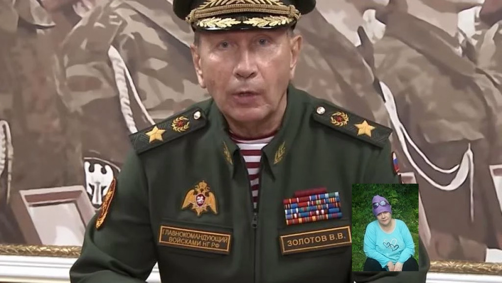 Мне одной кажется, что он одинаковый с лица с ....