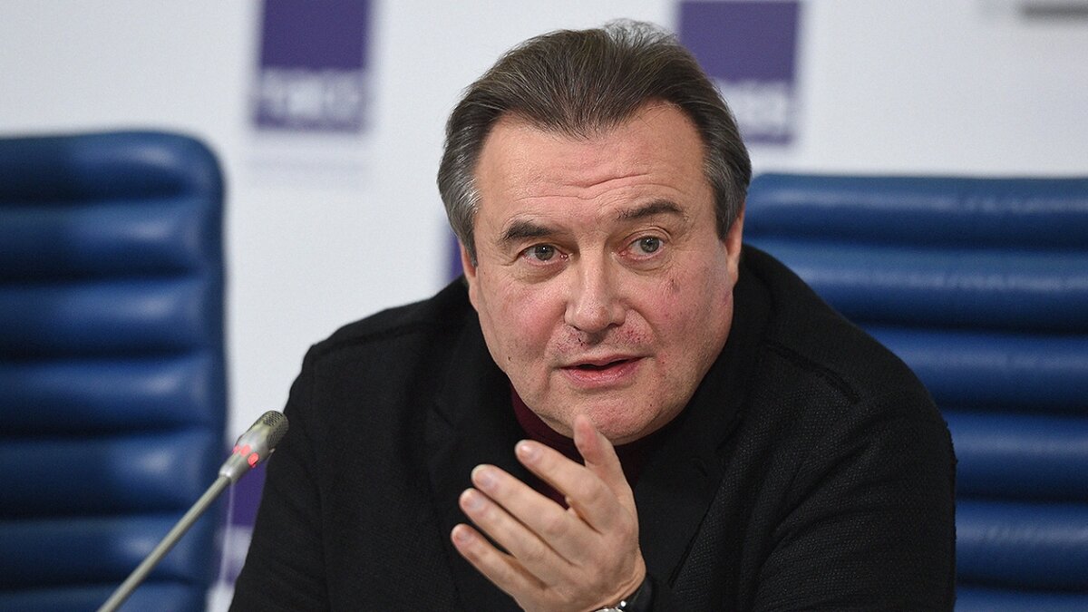 Алексей Учитель