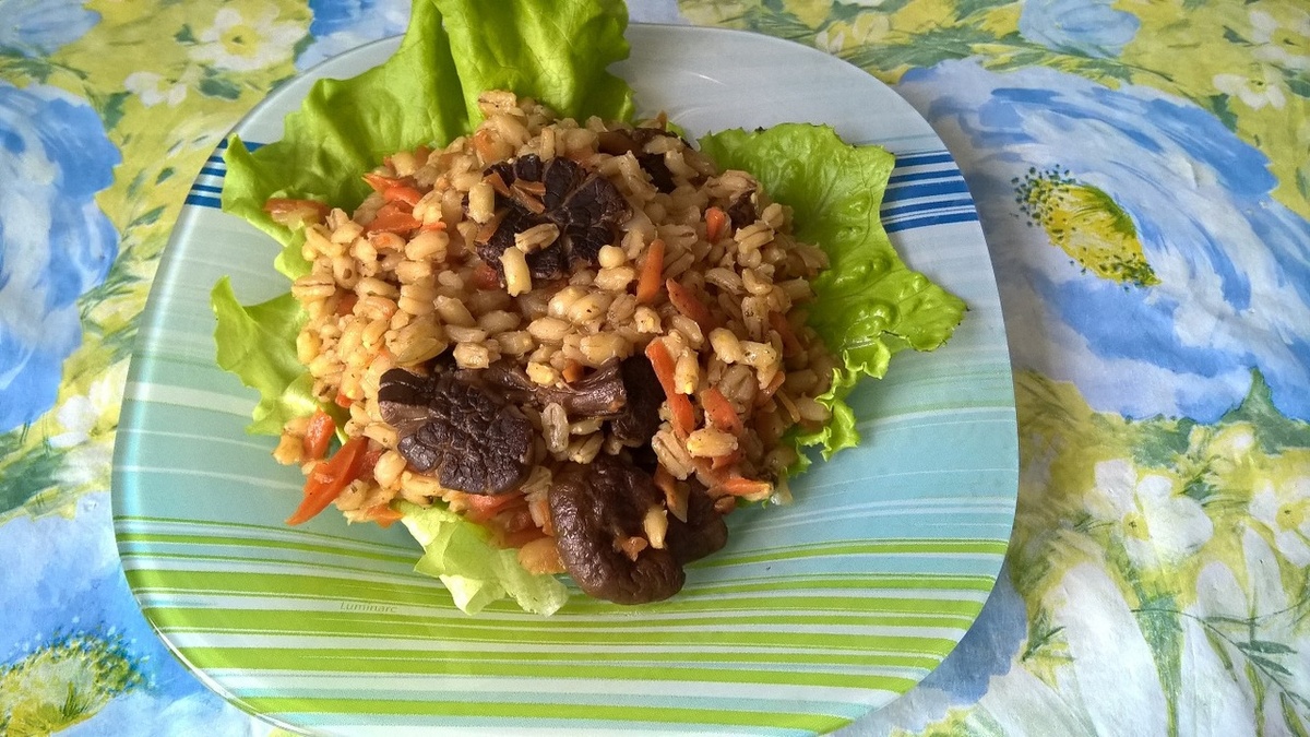 из перловой крупы можно приготовить много вкусных блюд