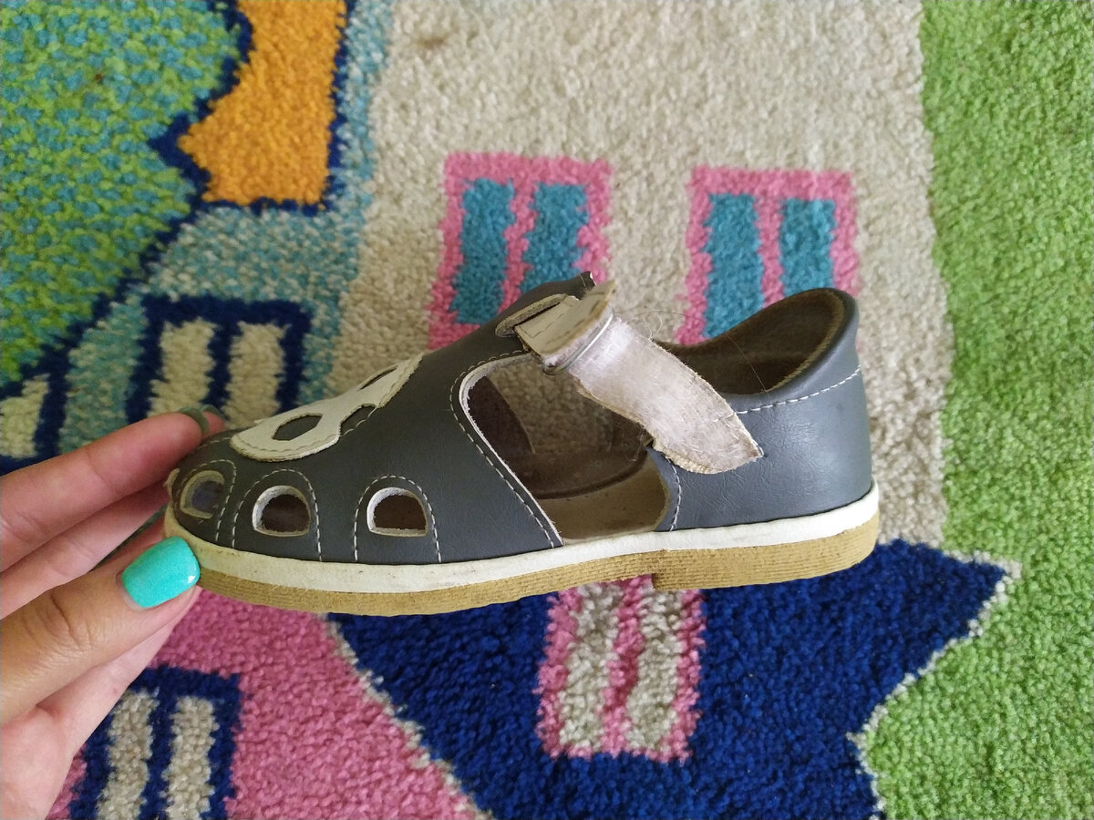 Сандалии на липучке