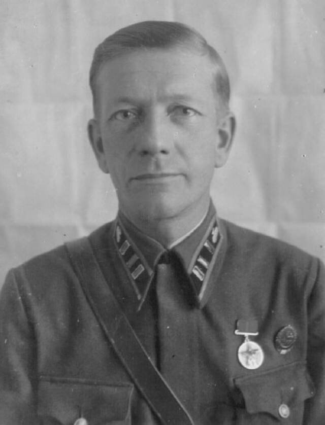 Николай Дмитриевич Чухин (1904 — 19 мая 1944) — советский военный деятель, полковник Красной армии.