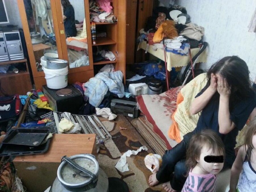 В течении жизни мы генерируем колоссальное количество мусора, часть из которого пытаемся бережно сохранить на память...