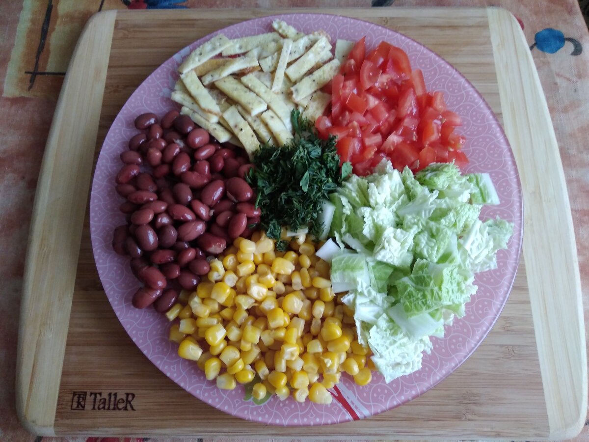 Очень вкусный салат из простых ингредиентов за 10 минут!