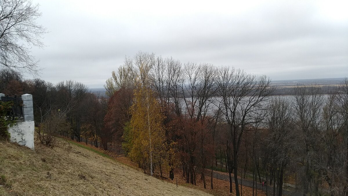 Осенняя прогулка по Верхневолжской набережной | Нижегородские зарисовки |  Дзен