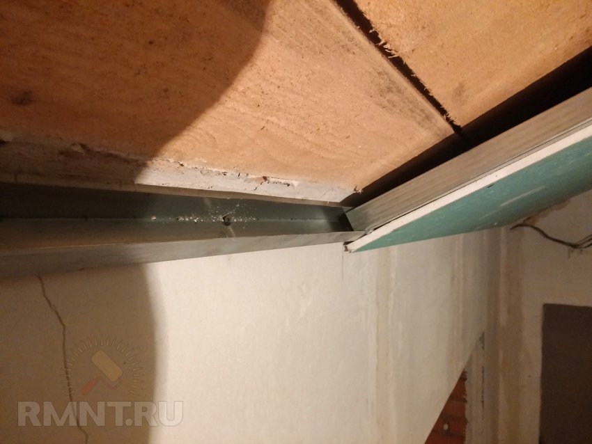 Допуски при монтаже гипсокартонных потолков