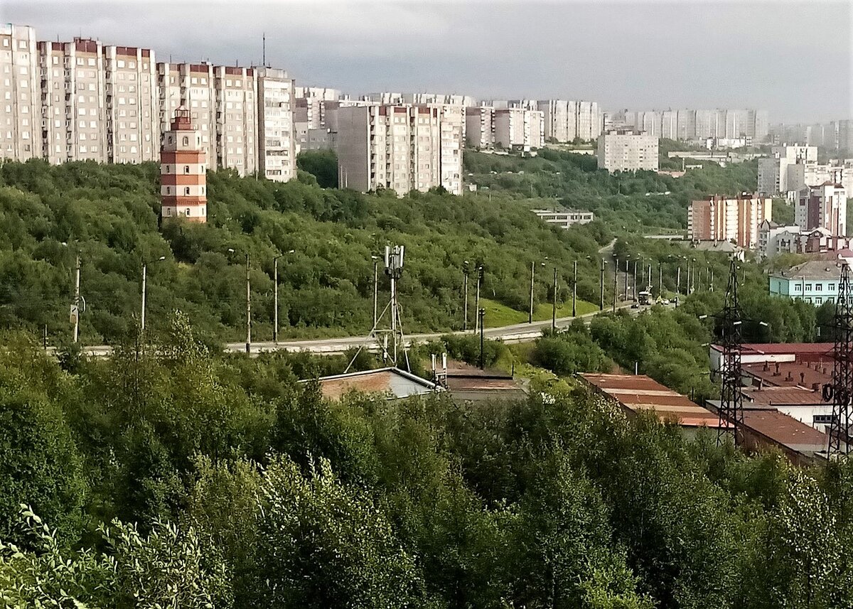 Когда я приезжаю в Мурманск, всегда задаю себе один и тот же вопрос: «Как?»  | колея Сатурна | Дзен