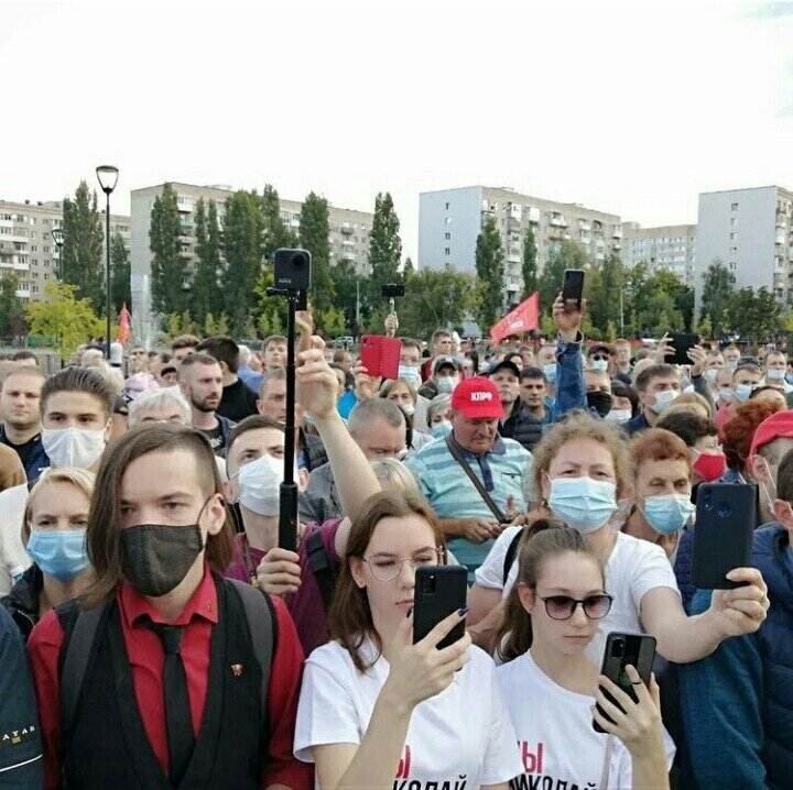 Самое примечательное, это то что на этой встрече было много как молодёжи, так и пожилых людей