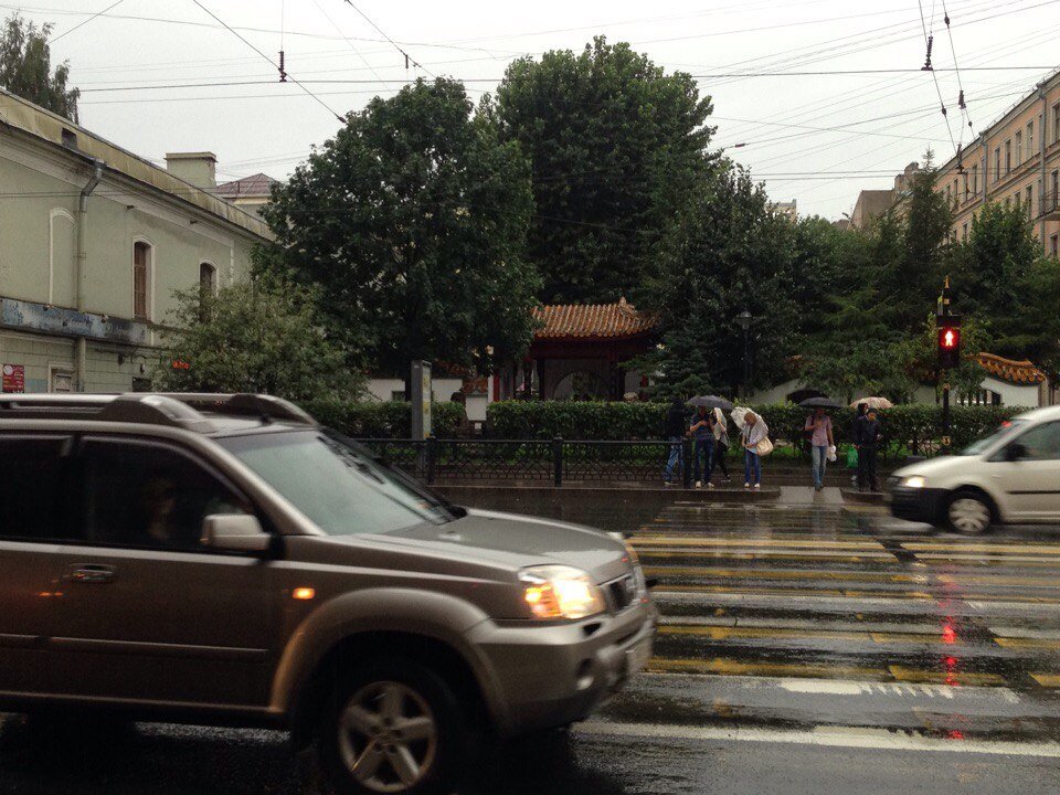 В Питере есть атмосферный азиатский уголок для отдыха )