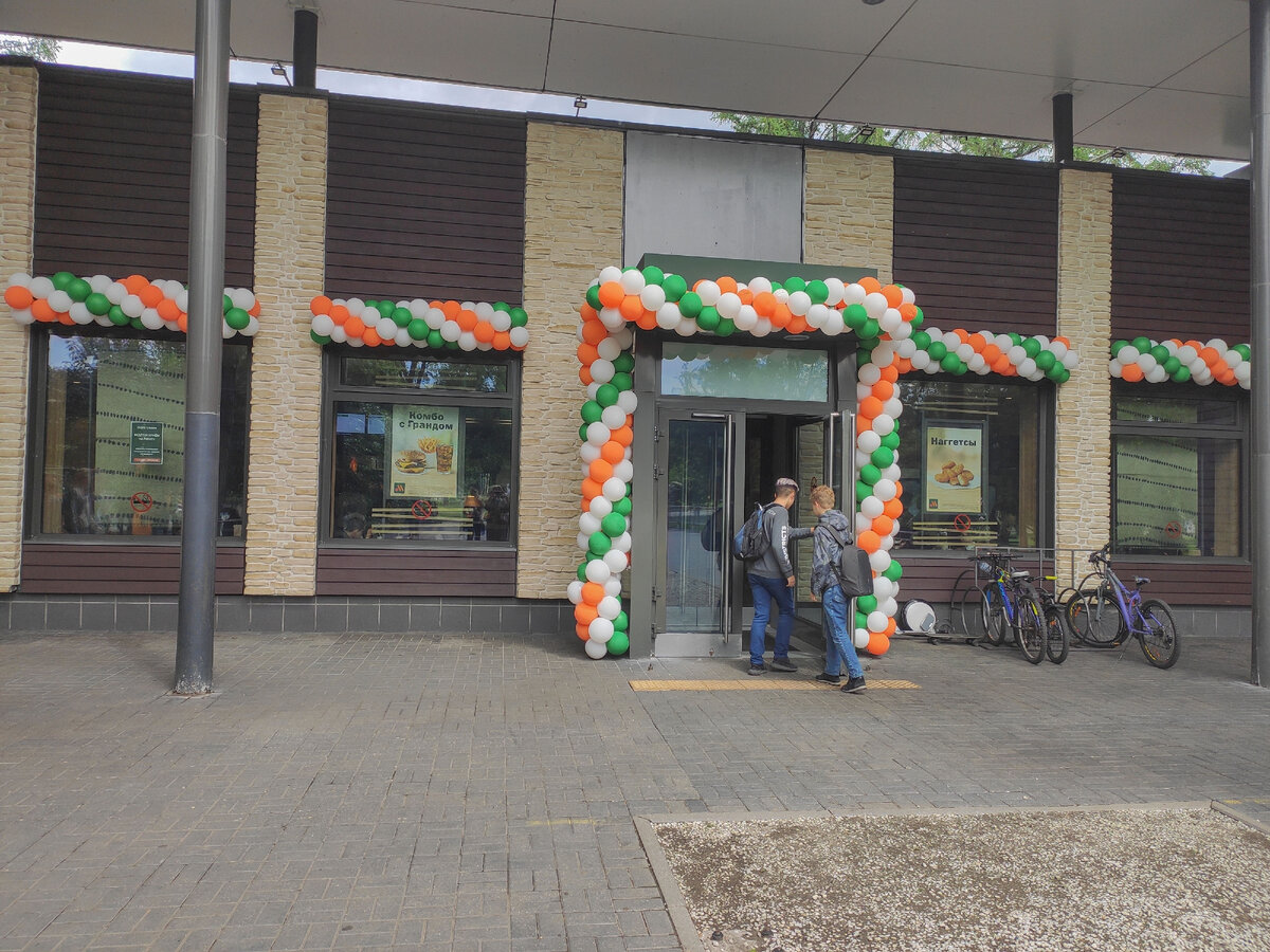 Вднх 12 павильон схема. Макдональдс вднх москва. Вкусно и точка макдональдс. 57 павильон на вднх схема. Ввц схема расположения павильонов.