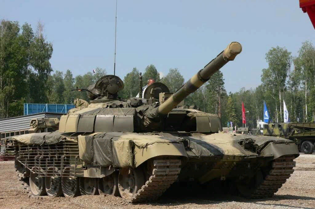 Т 72б2. Т-72б2 рогатка. Танк т72 рогатка. Т72 б3 рогатка.