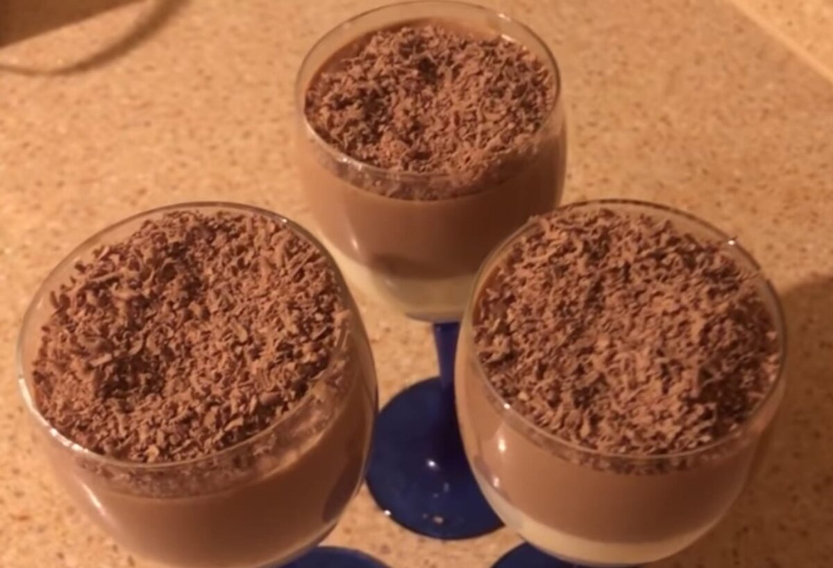 Сливочный десерт panna Cotta