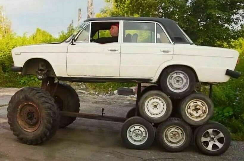 Фотографии забавного и нелепого тюнинга автомобилей.