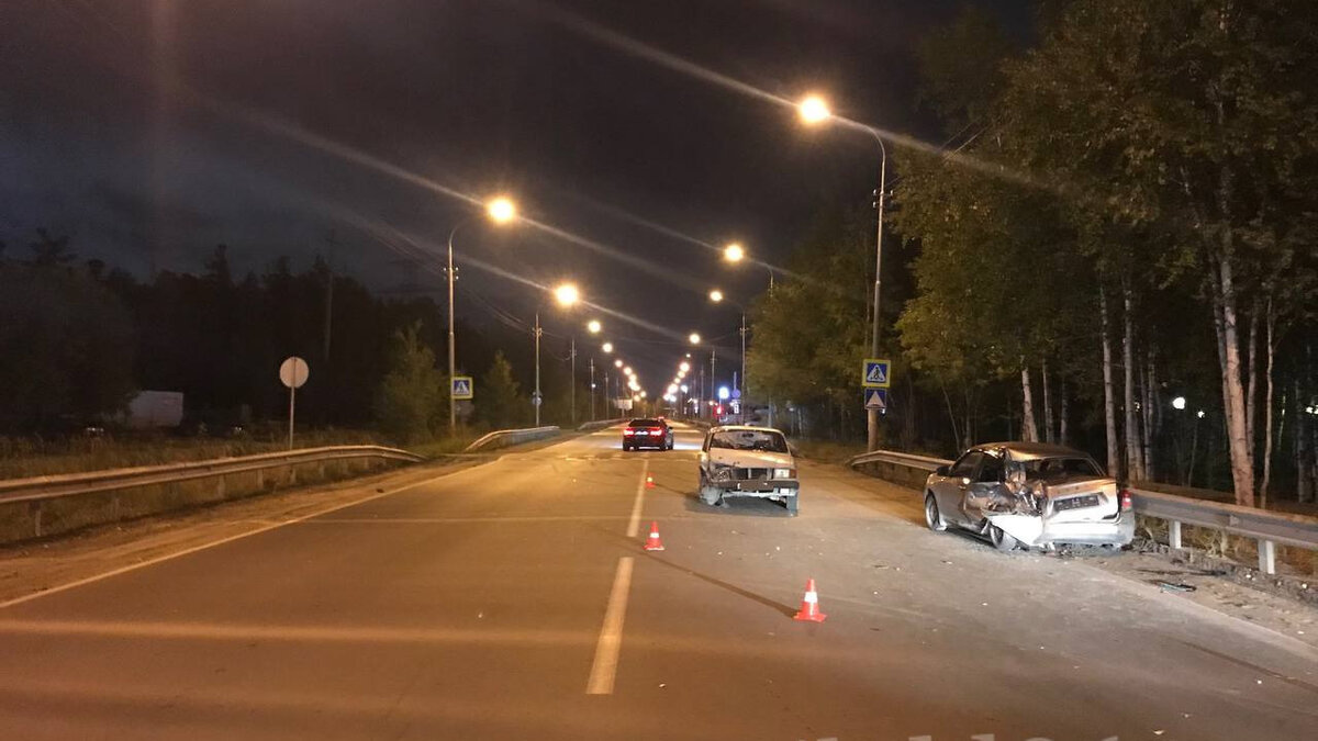     В Сургуте пьяный водитель устроил аварию с пострадавшими на улице Рационализаторов, сообщает Госавтоинспекция Югры.