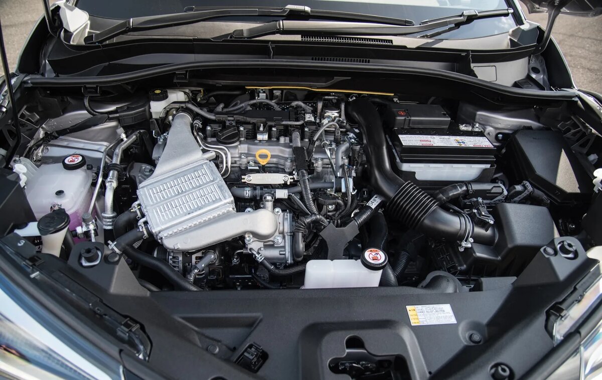 С каким двигателем лучше покупать Toyota C-HR (Тойота СХР)?