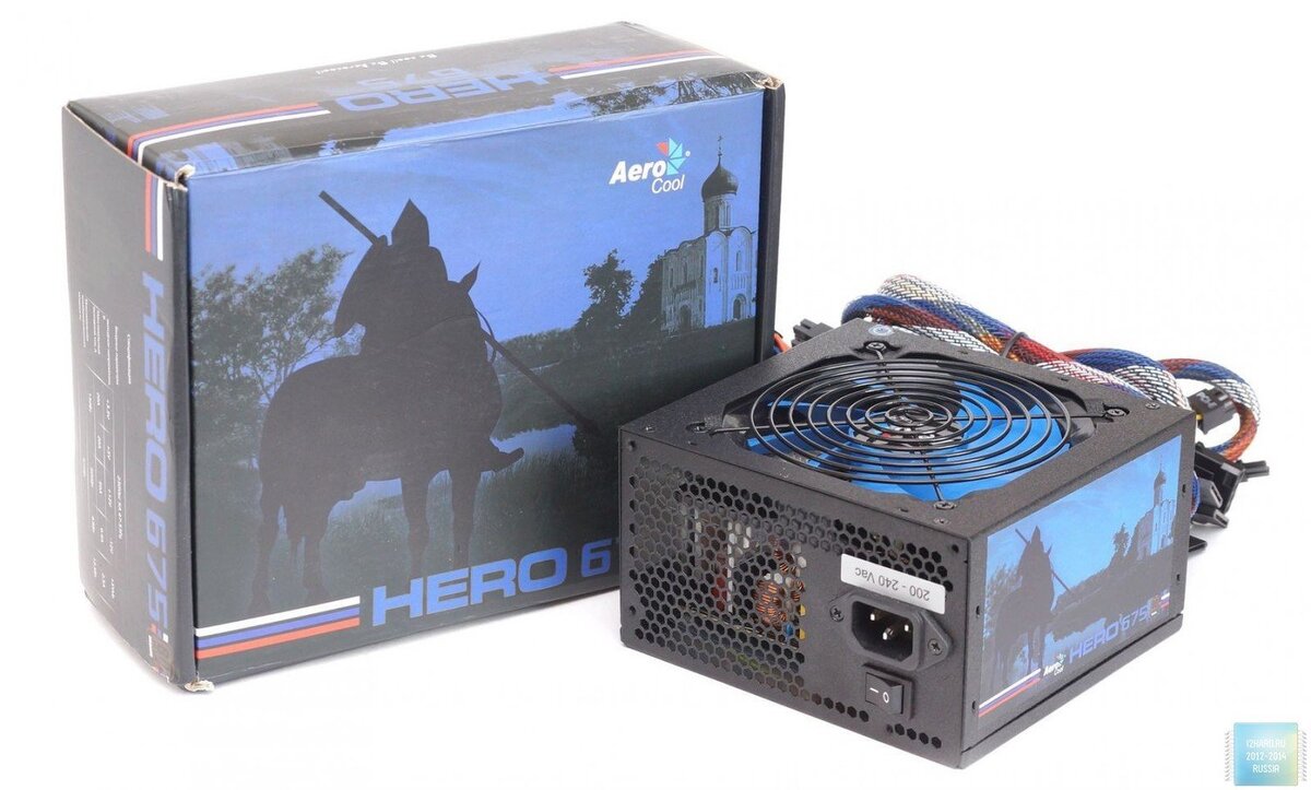 Революционный блок питания Aerocool HERO 675W – это по-настоящему надежное и долговечное устройство, предназначенное для установки в стандартные персональные компьютеры и для подключения к электрической сети 220-240 В. Представленный прибор разработан популярным брендом AAT, который занимается изготовлением и реализацией комплектующих для персональных компьютеров высокого качества. Блок питания Aerocool HERO 675W оборудован бесшумной системой охлаждения активного типа, что делает устройство особенно привлекательным для приобретения. Размер вентиляторов составляет 12х12 см. Форм-фактор самого устройства – ATX. Конструкция агрегата предусматривает большое количество разъемов для подсоединения других комплектующих для персонального компьютера. Устройство имеет шесть разъемов для подключения жестких дисков, один разъем для подключения питания процессора и два – для питания видеокарты. Мощность агрегата составляет внушительные 675 Вт, что дает прибору возможность безукоризненно справляться с выполнением всех задач.
