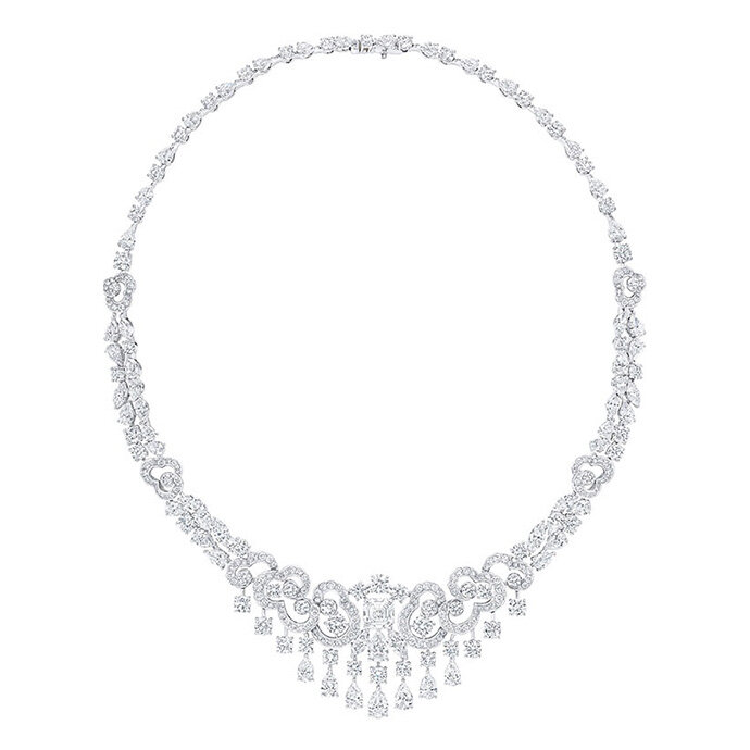 Колье Graff Nuage из белого золота с бриллиантами