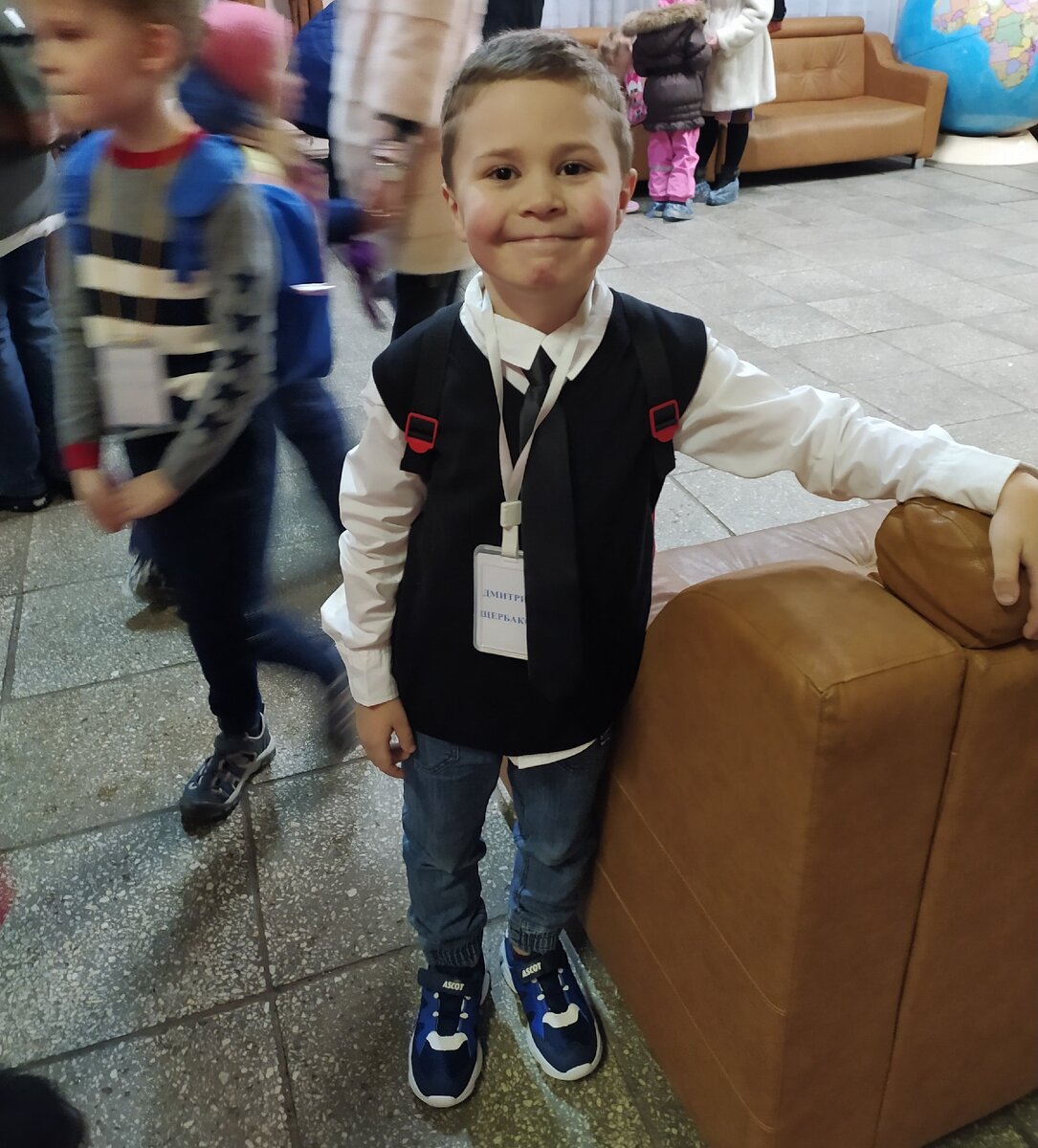 Пришли на подготовительные курсы для дошколят