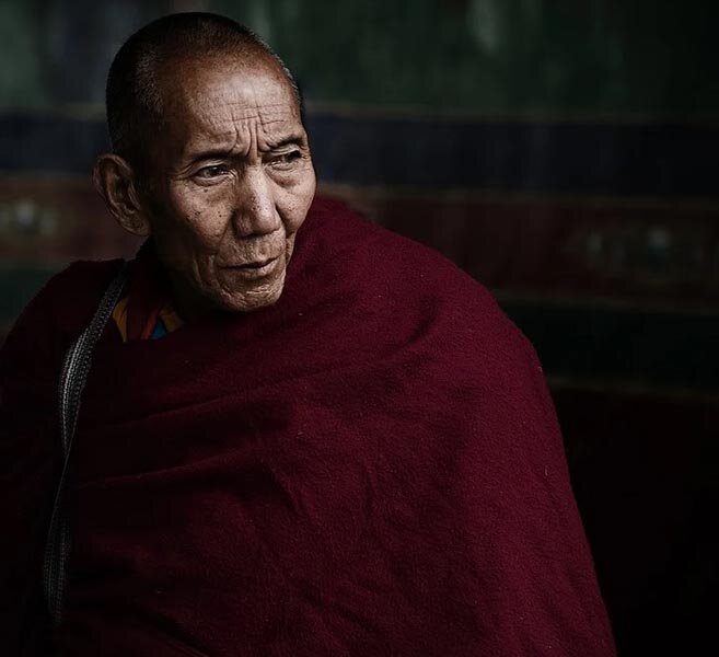 С момента включения Тибета в состав КНР китайские власти медленно, но настойчиво ограничивают традиционно сильное влияние религии в этом регионе
