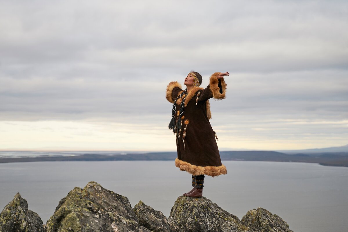 Малочисленные коренные жители Чукотки очень гостеприимны, а их культура имеет многовековую историю.