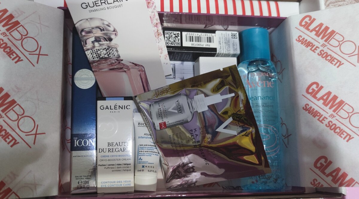 Glambox, февраль 2021. Фото опять сделанные мной. Я так и не научилась ставить водяной знак на фото :) 