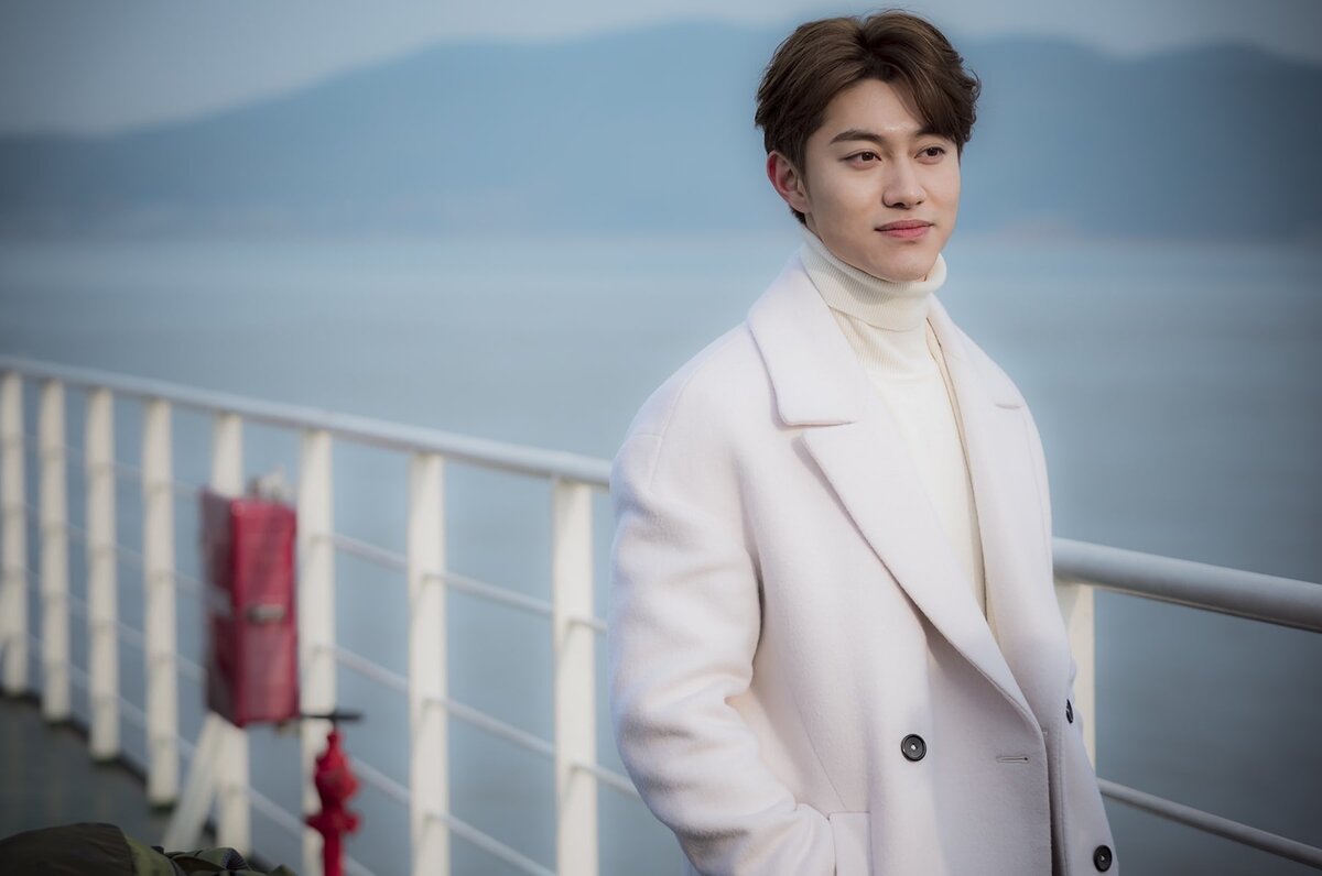 Квак Дон Ен в дораме "Радио романтика" - фотография взята из открытого источника