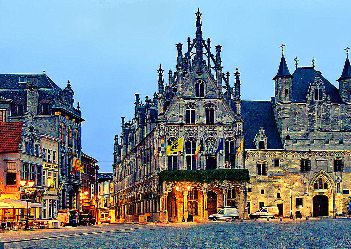 Листайте галерею