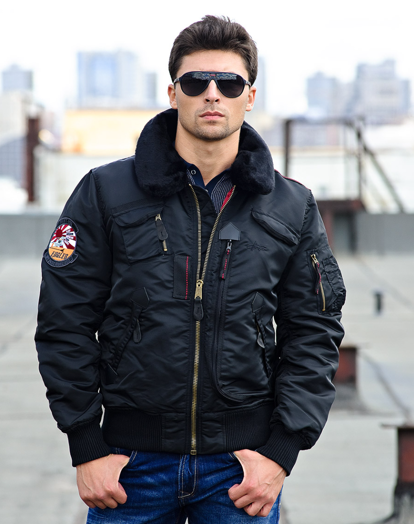 Бомберы освежают образ и помогают скинуть несколько лет. Фото из открытых источников