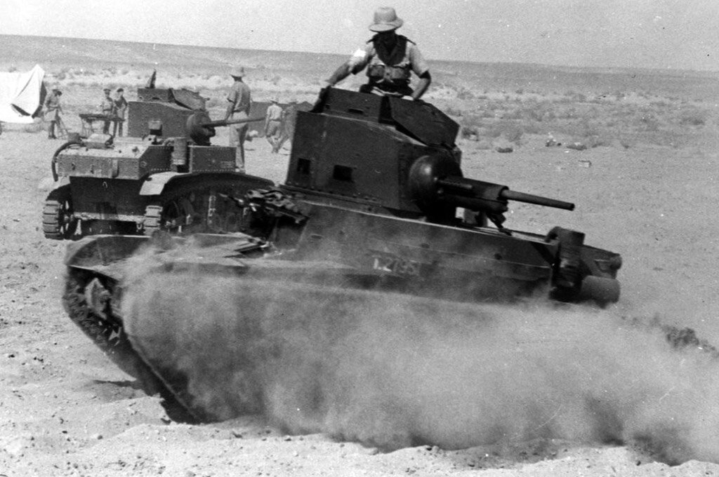 Light Tank M2A4 и M3 в ходе испытаний, август-сентябрь 1941 года.
