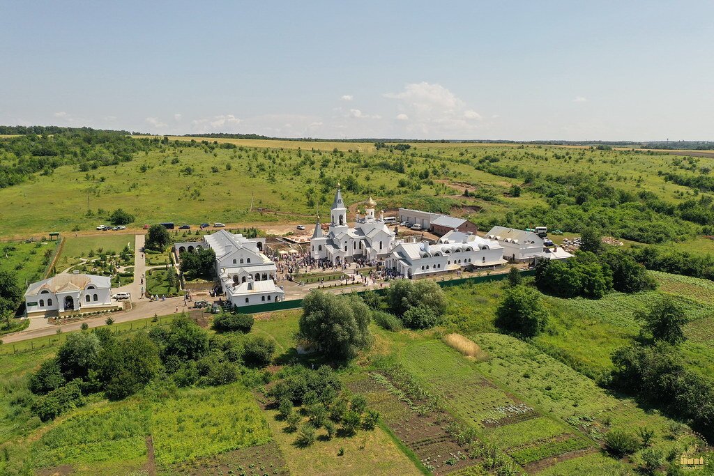 Святогорская Успенская пустынь