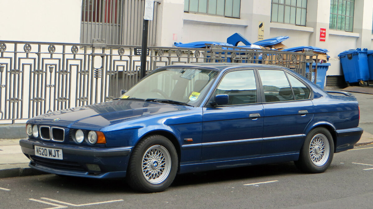 Автор Wikimedia commons, лицензия Creative Commons Attribution 2.0 Generic изменений нет BMW e 34