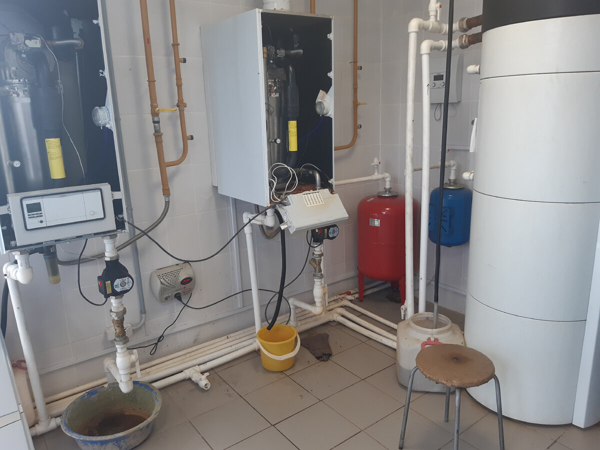 Почему специалисты не заливают дистиллированную воду в системы ...