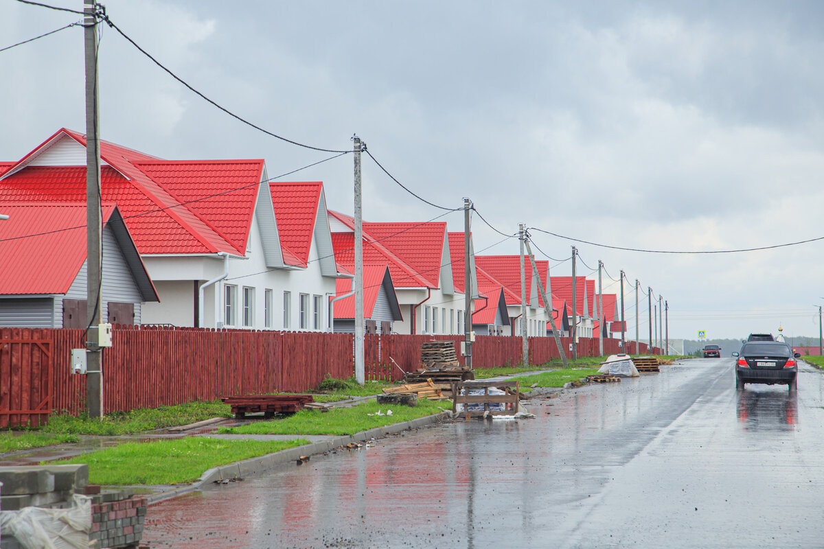 Алтайское село за которое нас гордость берет. Там даже летний каток есть и  находится оно не на Рублевке | Самострой | Дзен