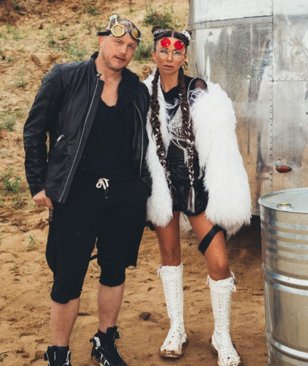 Супруг во всем поддерживает Блиновскую